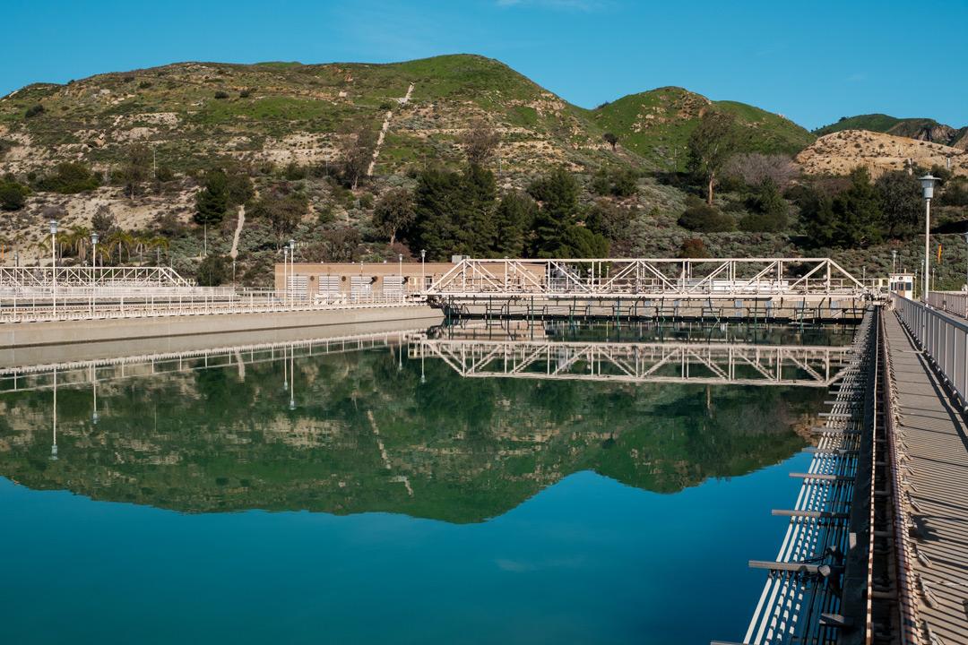 A photo of Metropolitan's Jensen water treatment plant on a sunny day.